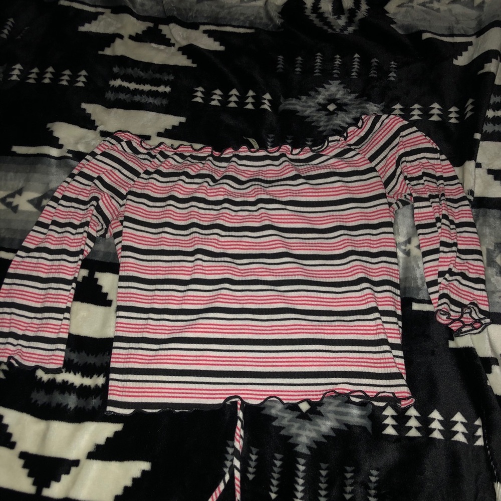 Cropped striped shirt